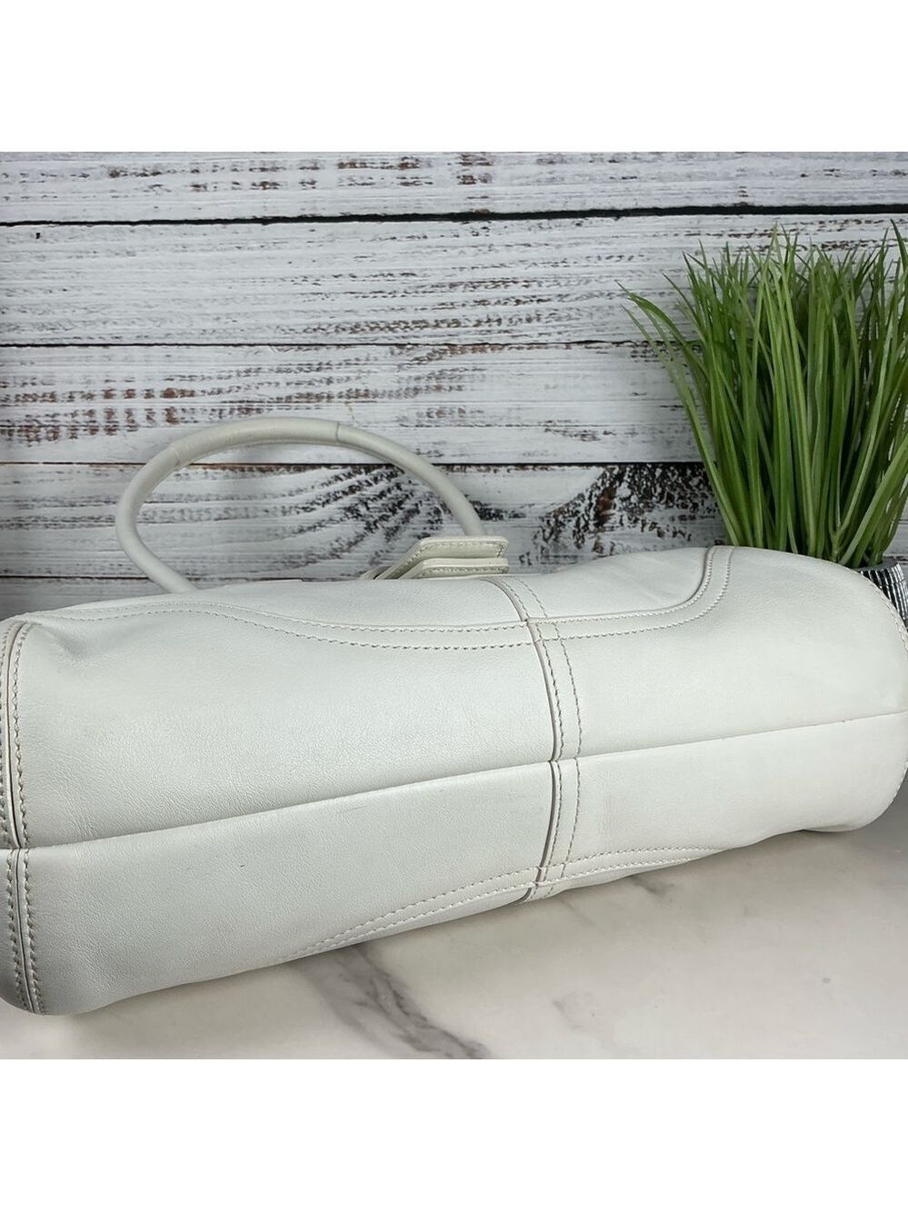 Coach Buckle Vintage Hand Shoulder Bag Soho‎ White Leather Satchel Silver Hardwa - Picture 12 of 16